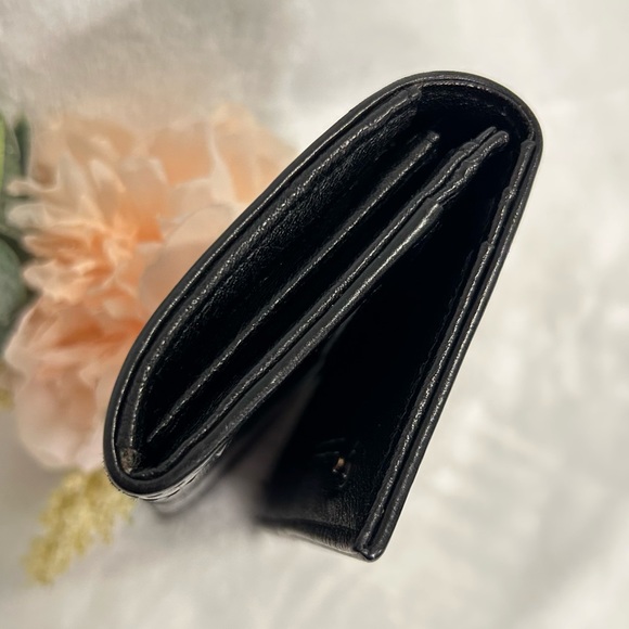 Burberry Continental Wallet in Black Leather - Smooth and Textured - Picture 5 of 16
